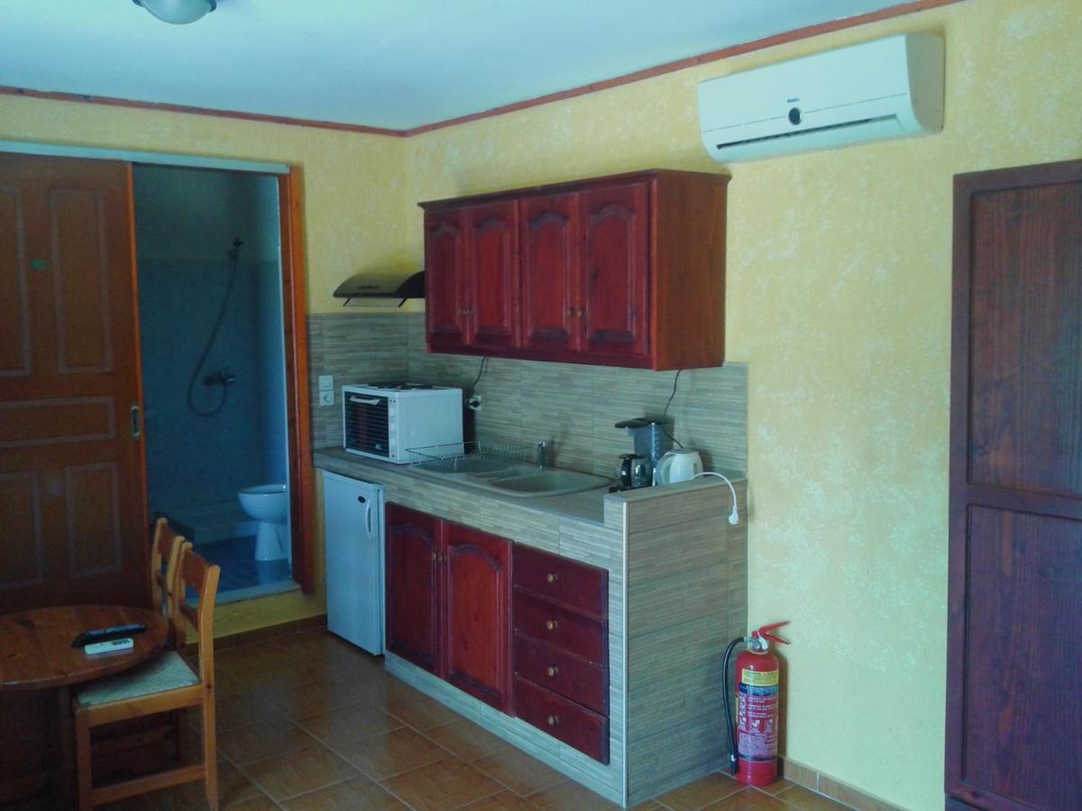 Sunrise Apartments Paleocastro Esterno foto