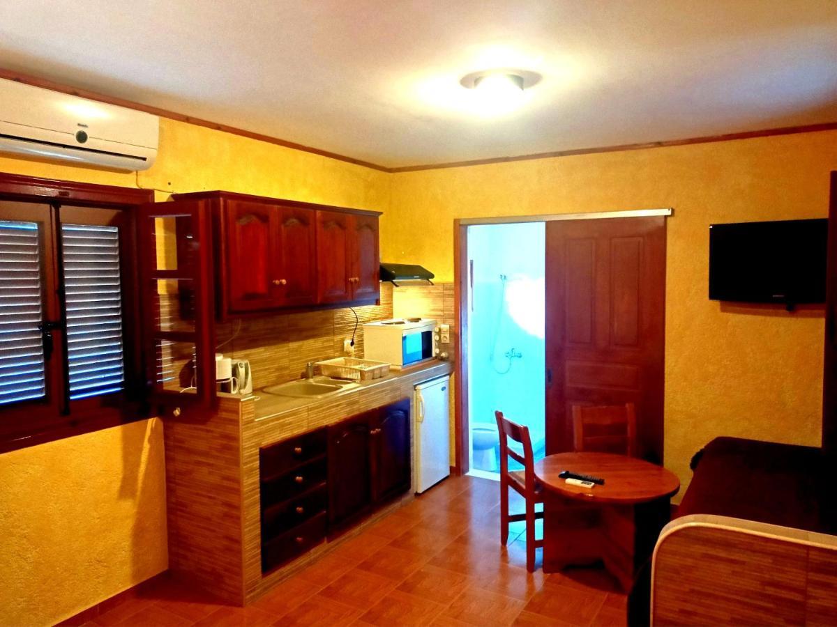 Sunrise Apartments Paleocastro Esterno foto